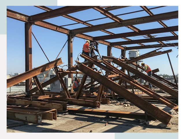 Демонтаж металлоконструкций в Нижнекамске от 608 руб.